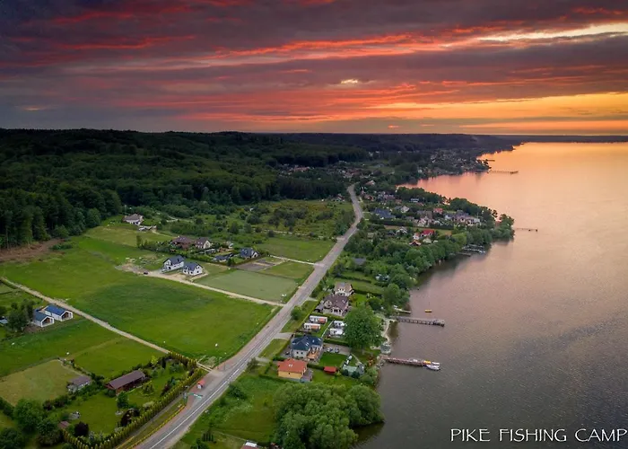 Pike Fishing Camp Semesterbostad *